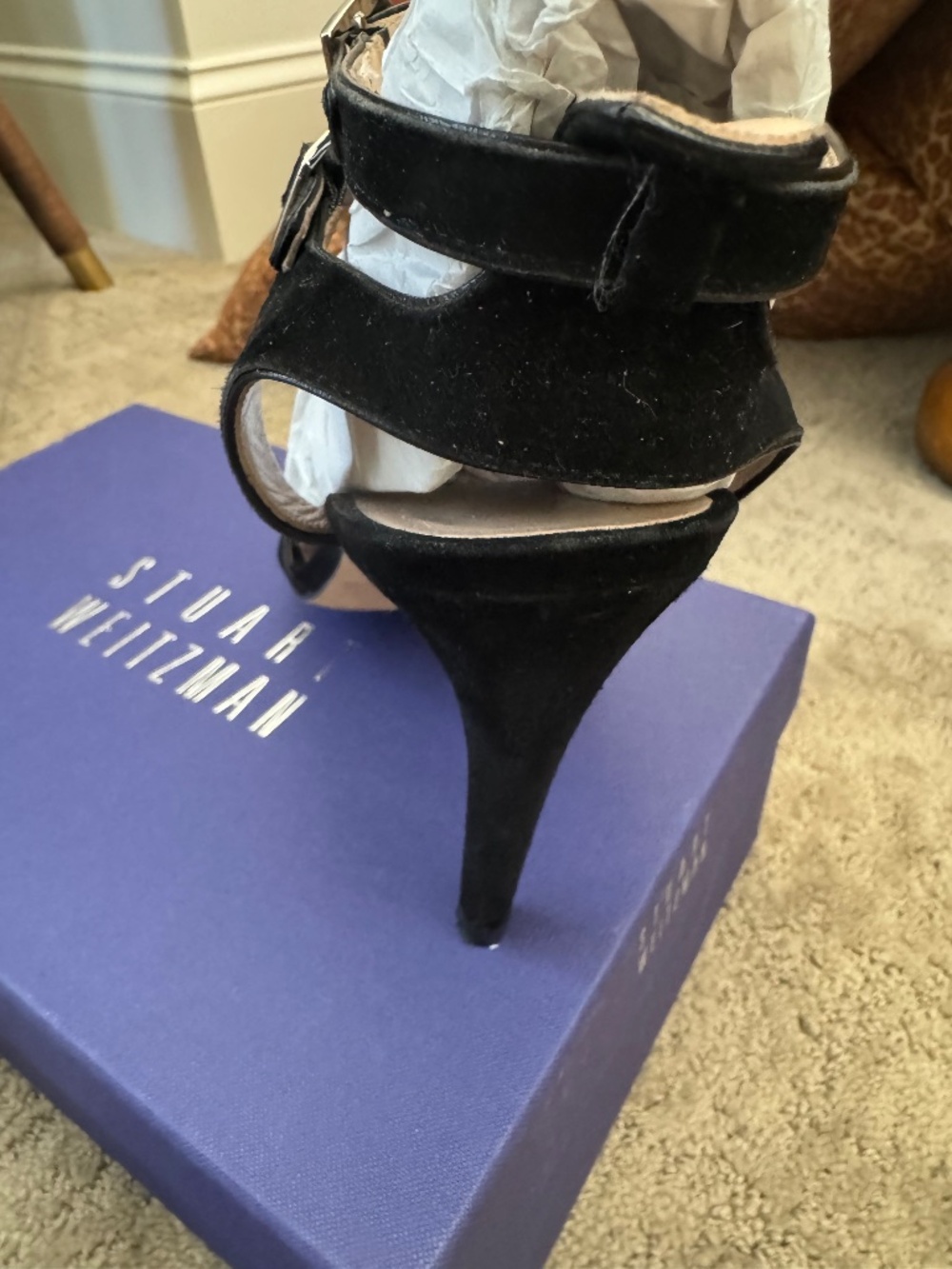 Stuart Weitzman - Picture 2 of 7